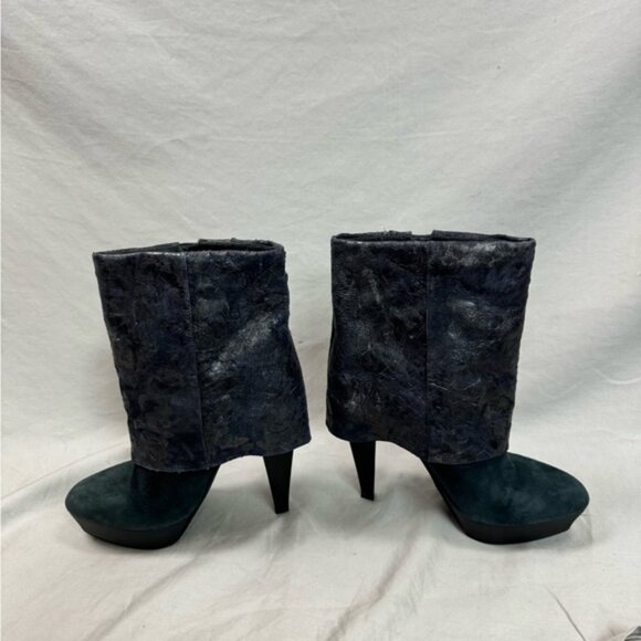 Stella Luna Blue Suede Leather Bootie. - Picture 3 of 8